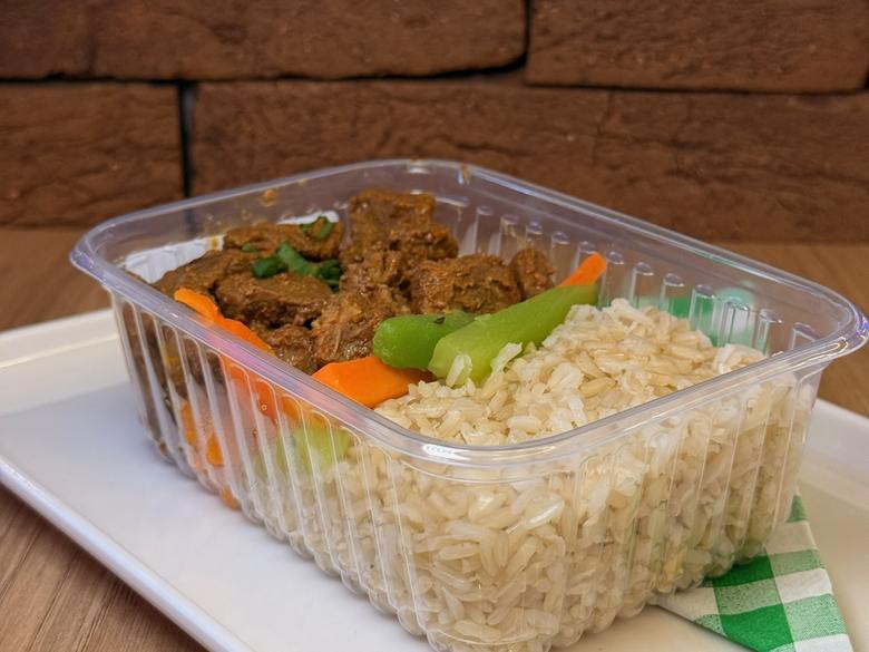 Picadinho proteico de carne com arroz integral